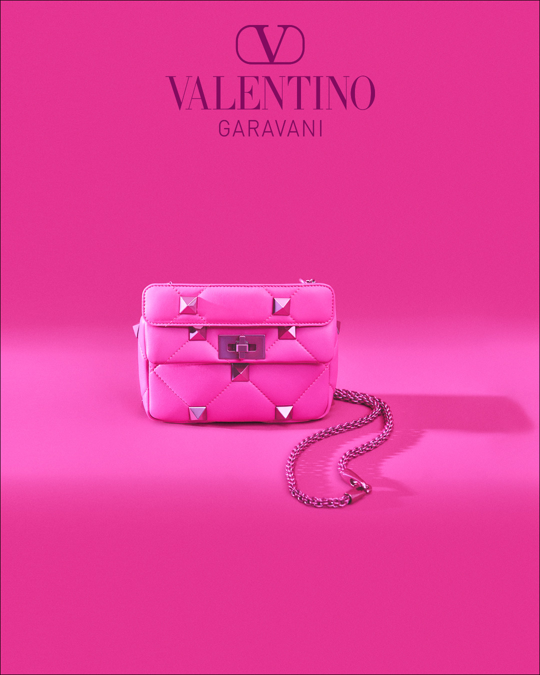 เซนเดยา,วาเลนติโน่,valentino,pink pp,collection,กระเป๋า,เสื้อผ้า,รองเท้าส้นตึก,รองเท้าสีชมพู