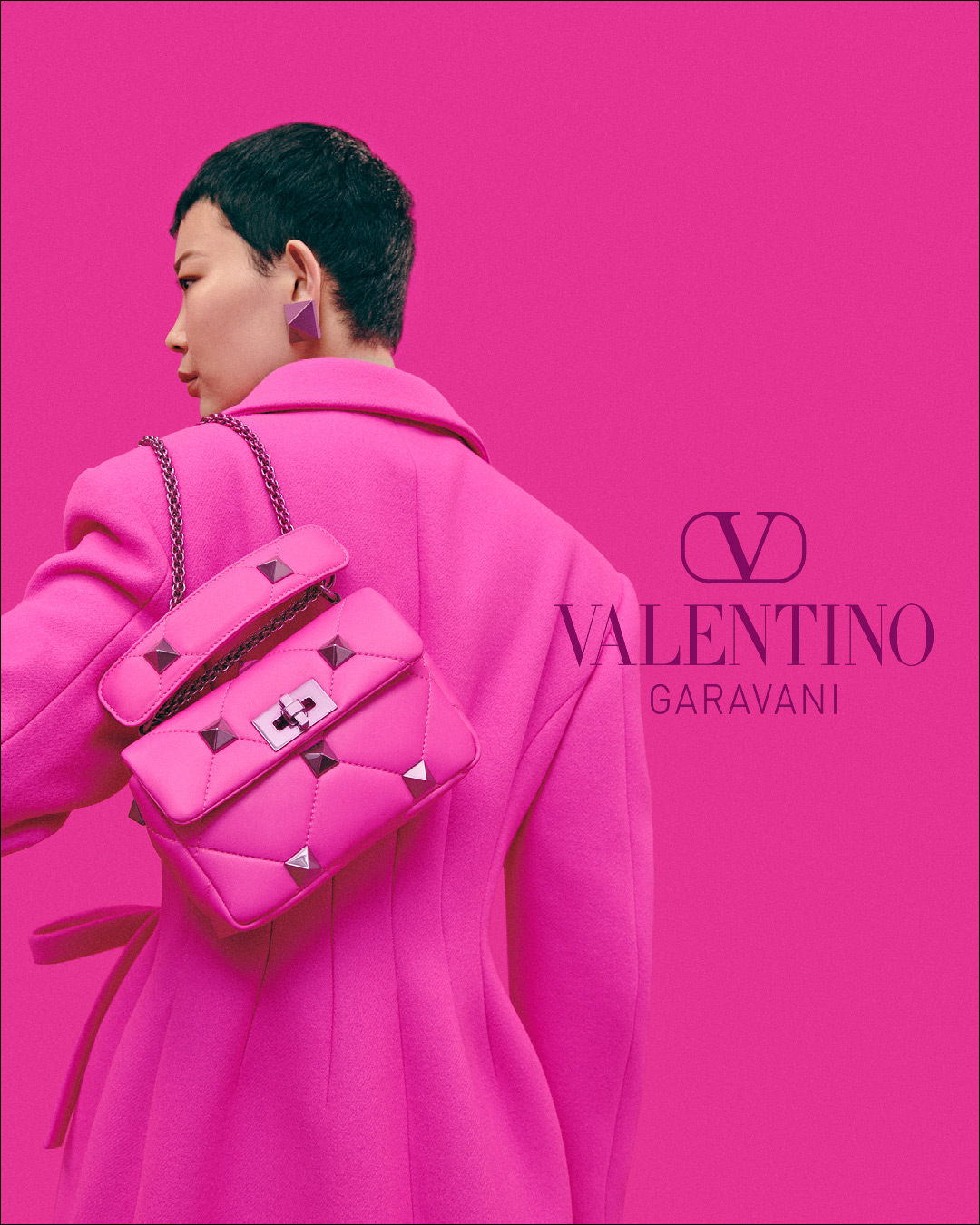 เซนเดยา,วาเลนติโน่,valentino,pink pp,collection,กระเป๋า,เสื้อผ้า,รองเท้าส้นตึก,รองเท้าสีชมพู