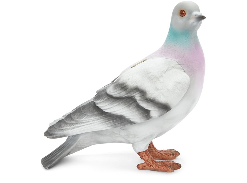 Pigeon Clutch, JW Anderson, Uniqlo x JW Anderson, JW Anderson ราคา, JW Anderson ไทย, JW Anderson เสื้อ, JW Anderson t shirt, JW Anderson tee, JW Anderson bag