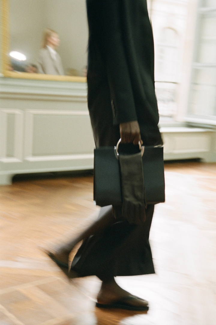 The Row, The Row SS23, The Row Spring Summer, The Row ราคา, The Row ในไทย, The Row ไทย