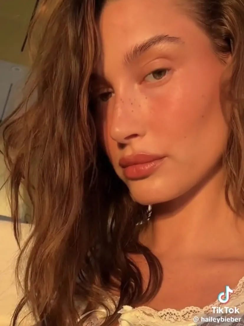 Hailey Bieber