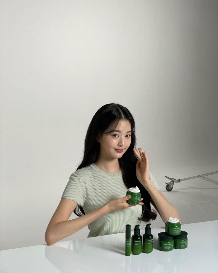 Innisfree Ambassador Jang won young skincare tips 3